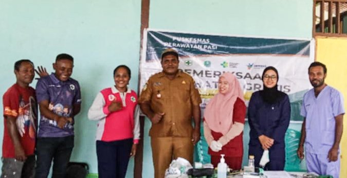 Kepala Kampung Samberpasi Sambut Kunjungan Pelayanan Puskesmas Keliling
